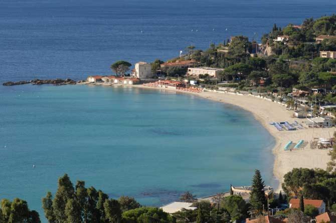 Au Coin De L'Olivier Appartement Le Lavandou Buitenkant foto